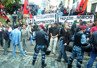 Le pèlerinage du patriarche en Ukraine: pasteur et diplomate Le pèlerinage du patriarche en Ukraine: pasteur et diplomate