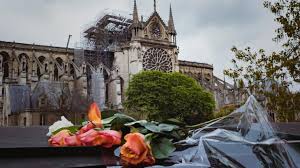 10 avril, le Vendredi Saint sera célébré dans la cathédrale Notre-Dame de Paris! 10 avril, le Vendredi Saint sera célébré dans la cathédrale Notre-Dame de Paris!