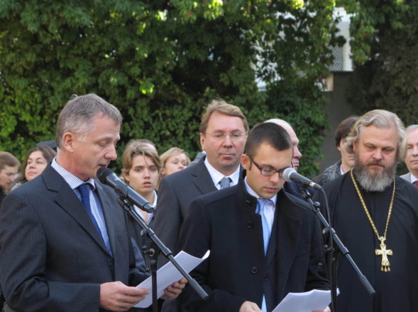 Nice - Dévoilement du buste du Tsarévitch - Benoît KANDEL premier adjoint au Maire de Nice : " Pour mourir, il n'y a pas de bel âge" Nice - Dévoilement du buste du Tsarévitch - Benoît KANDEL premier adjoint au Maire de Nice : " Pour mourir, il n'y a pas de bel âge"