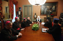 Le patriarche Cyrille a reçu le cardinal Jean-Pierre Ricard et deux évêques français Le patriarche Cyrille a reçu le cardinal Jean-Pierre Ricard et deux évêques français