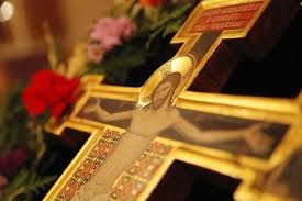 Troisième dimanche du Carême, le Triode nous propose de vénérer la Croix du Christ Troisième dimanche du Carême, le Triode nous propose de vénérer la Croix du Christ