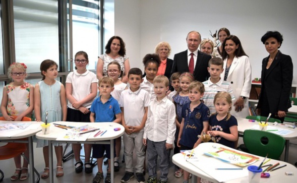 Le président Poutine s’est rendu dans les écoles du Centre orthodoxe Le président Poutine s’est rendu dans les écoles du Centre orthodoxe