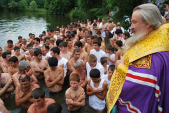 Baptême collectif en Ossétie du Nord