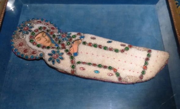 L'épitaphios de la Mère de Dieu, brodé par l'Impératrice Alexandra Feodorovna Romanov L'épitaphios de la Mère de Dieu, brodé par l'Impératrice Alexandra Feodorovna Romanov