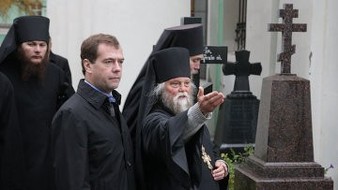 Le président Medvedev s’est rendu au monastère d’Optino