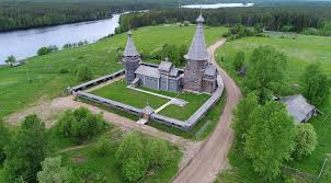 Le 12 août 2018 événement capital de l’année : consécration et ouverture après restauration de l’ensemble spirituel Potchozerskij, XVIIIe siècle Le 12 août 2018 événement capital de l’année : consécration et ouverture après restauration de l’ensemble spirituel Potchozerskij, XVIIIe siècle