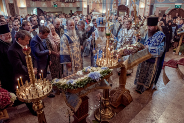 A Londres l’EORHF consacre une cathédrale à la Nativité de la Mère de Dieu