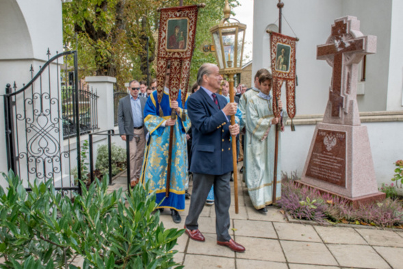 A Londres l’EORHF consacre une cathédrale à la Nativité de la Mère de Dieu