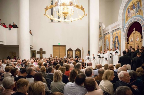 « Les voix de l’unité » futurs prêtres catholiques et orthodoxes chantent pour la reconstruction d'églises en Syrie « Les voix de l’unité » futurs prêtres catholiques et orthodoxes chantent pour la reconstruction d'églises en Syrie