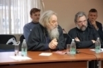 L'Institut Saint Serge met l'Unité de l'Eglise russe en pratique