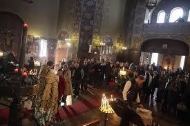 NICE: Les Russes raniment la flamme et la foi de Noël. Monde, jeunesse et souffle de renouveau dans la cathédrale Saint-Nicolas 
