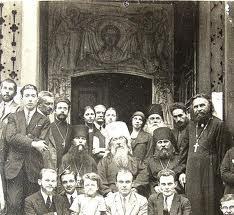 Dimitri Stelletsky:" J'ai commencé à peindre l'église Saint Serge le vendredi 6 novembre 1925. J'ai terminé le jeudi 1 décembre 1927"