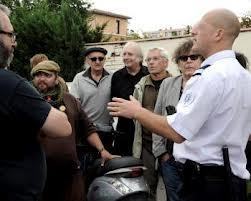 A Toulouse, action de soutien aux "P./R." dans une église orthodoxe....de Constantinople !