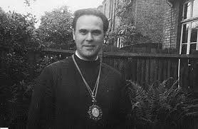 Mgr Antoine de Sourozh : Le « saint sous-sol », berceau du diocèse de Chersonèse Mgr Antoine de Sourozh : Le « saint sous-sol », berceau du diocèse de Chersonèse