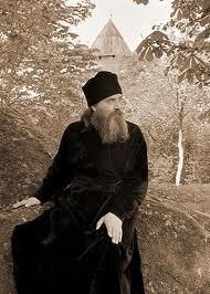 « Editions des Syrtes » : père Tikhon Chevkounov  «Père Rafaïl et autres saints de tous les jours » ( 2 partie)