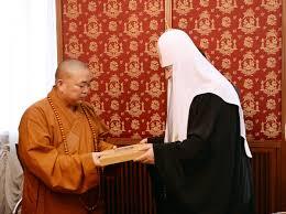 Sa Sainteté le Patriarche Cyrille rencontre Shi Yongxin, abbé du temple de Shaolin