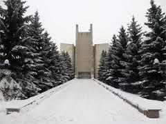 Lénine: des églises transformées en fours crématoires