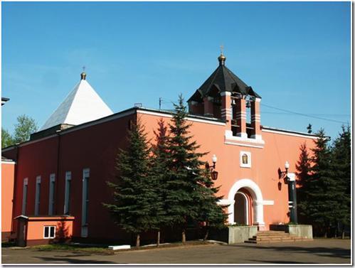 Lénine: des églises transformées en fours crématoires