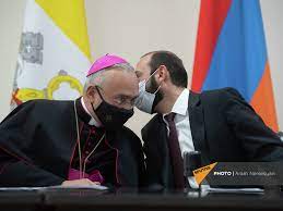 Erevan demande au pape François d'aider à libérer les prisonniers arméniens