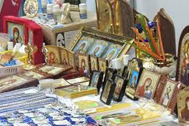 Nous vous invitons à participer à la vente paroissiale de bienfaisance à l’église des Trois Saints Hiérarques à Paris Nous vous invitons à participer à la vente paroissiale de bienfaisance à l’église des Trois Saints Hiérarques à Paris