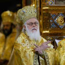 Les Africains seront introduits en Orthodoxie par deux patriarches, entre lesquels il n'y a pas de communion eucharistique Les Africains seront introduits en Orthodoxie par deux patriarches, entre lesquels il n'y a pas de communion eucharistique