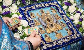 9 AVRIL À 17h L’ICÔNE MIRACULEUSE DE LA MÈRE DE DIEU “DU SIGNE” (ZNAMÉNIÉ) SERA APPORTÉE À LA CATHÉDRALE SAINTE-TRINITÉ 9 AVRIL À 17h L’ICÔNE MIRACULEUSE DE LA MÈRE DE DIEU “DU SIGNE” (ZNAMÉNIÉ) SERA APPORTÉE À LA CATHÉDRALE SAINTE-TRINITÉ