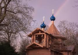 L'iconostase de l'église en bois du séminaire a été installée