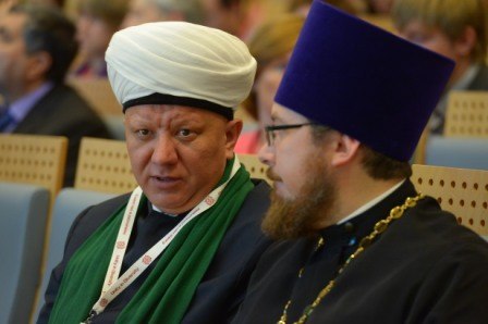 Orthodoxes, musulmans et juifs appellent au dialogue Orthodoxes, musulmans et juifs appellent au dialogue