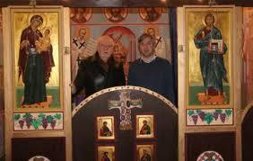 Trèves: les peintres russes ont peint des icônes dans une église de la vieille ville allemande