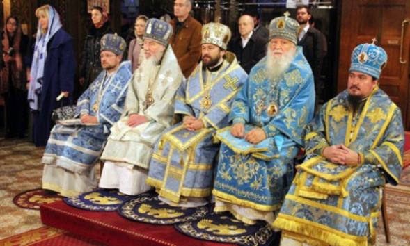 Célébration exceptionnelle pour la fête de Notre Dame de la Protection à la cathédrale orthodoxe de Genève