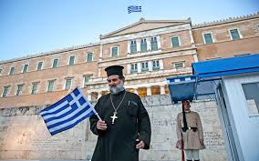 Dans l'Eglise de Grèce le problème de la pénurie de clergé s'aggrave