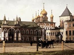 Les fouilles menées au Kremlin de Moscou ont permis de retrouver les fondations du monastère du Miracle du prince des archanges (Tchudov monastyr’)