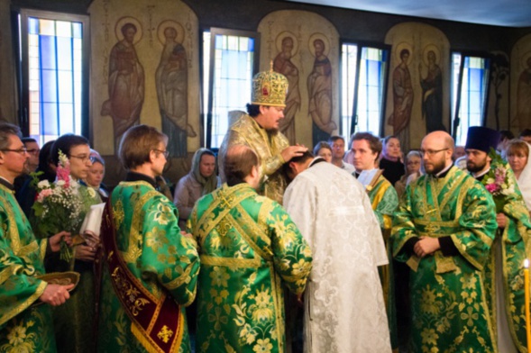  AXIOS!!! Ordinations au diocèse de Chersonèse