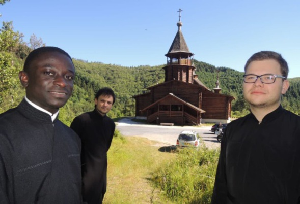 Sous le ciel de Sylvanès est né un rêve de bois: «La chapelle qui venait du froid !»