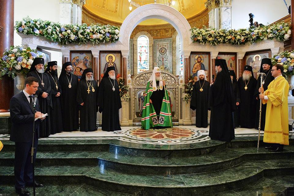 Londres : patriarche Cyrille célèbre un office religieux à la cathédrale de la Dormition, diocèse de Sourozh.