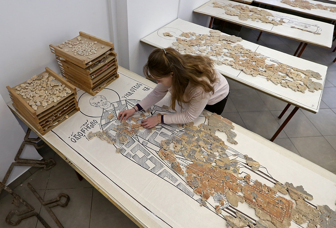 Les restaurateurs de Novgorod vont reconstituer d’anciennes fresques à partir de trois millions de fragments