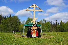 Dans la région d’Arkhangelsk a été dressée une croix en mémoire des victimes des répressions bolchéviques
