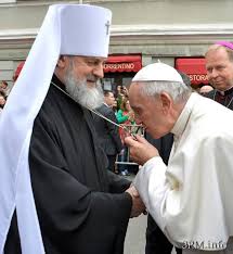Rencontre fraternelle entre le pape François et le métropolite Innocent
