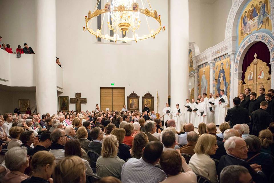 « Les voix de l’unité » futurs prêtres catholiques et orthodoxes chantent pour la reconstruction d'églises en Syrie