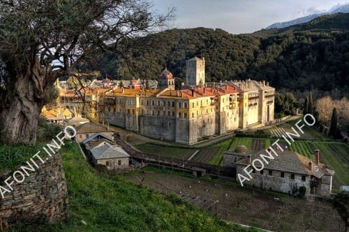 Mont Athos: VOL DES BIJOUX DE NOTRE DAME D'IVÉRIE