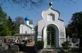 Un nouveau livre sur le cimetière russe  « UN COIN DE RUSSIE A SAINTE-GENEVIÈVE-DES-BOIS »