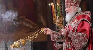Le jour de Radonitsa, le patriarche Cyrille a prié pour les membres du clergé récemment décédés