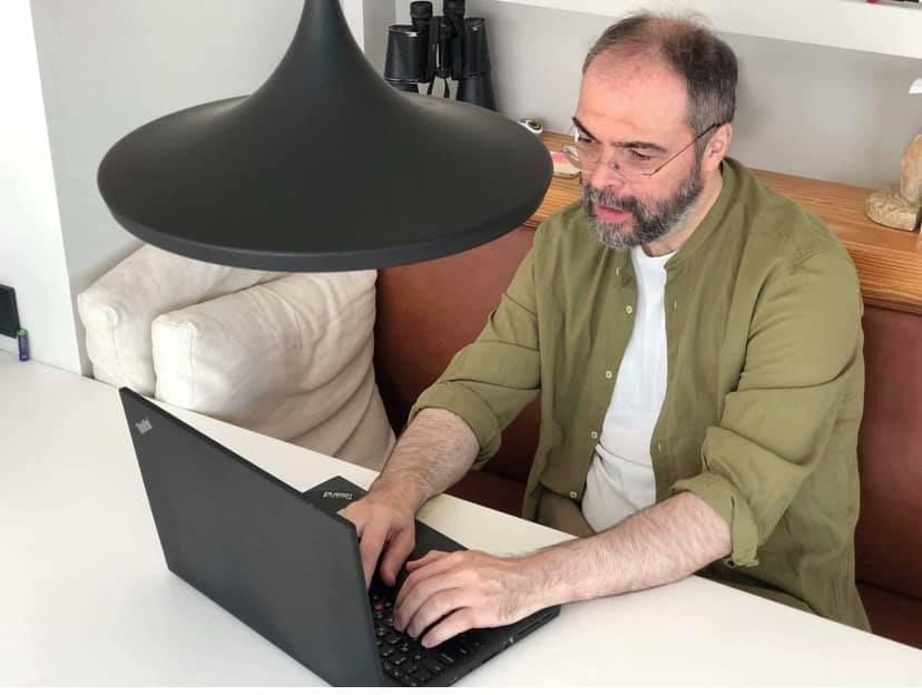 L'archimandrite Andreas (Konanos) le théologien de renommée internationale a annoncé qu'il démissionnait de la prêtrise. Pourquoi?