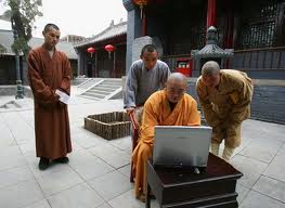 Sa Sainteté le Patriarche Cyrille rencontre Shi Yongxin, abbé du temple de Shaolin