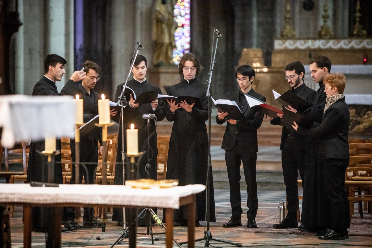 Le chœur du Séminaire orthodoxe russe "Ensemble Magnum Mysterium" a chanté à la cathédrale de Bourges