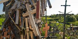 La Colline aux Croix témoigne de l'histoire blessée du peuple