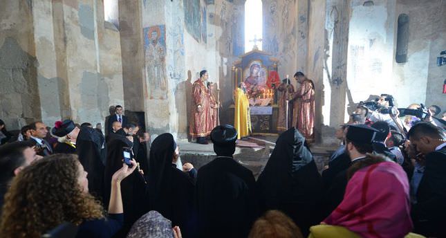 L'église de l'île d'Akdamar: office unitaire entre "obédiences orientales" de Turquie