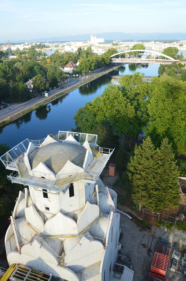 Le chantier de la nouvelle église de Strasbourg avance....