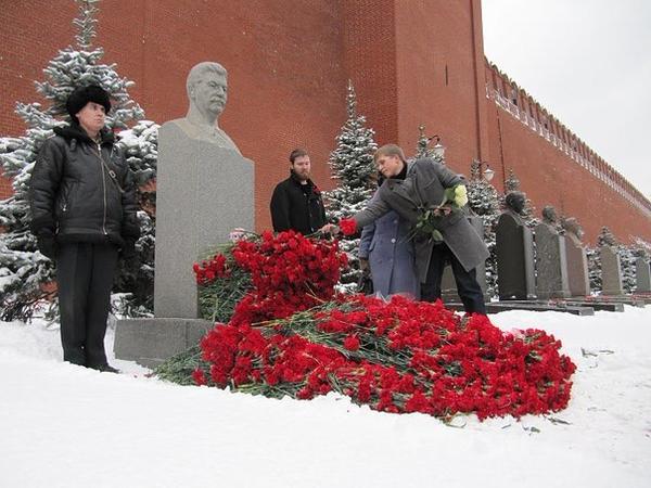 L’archiprêtre Serge Pravdolioubov : Nous assistons à une réhabilitation rampante de Staline