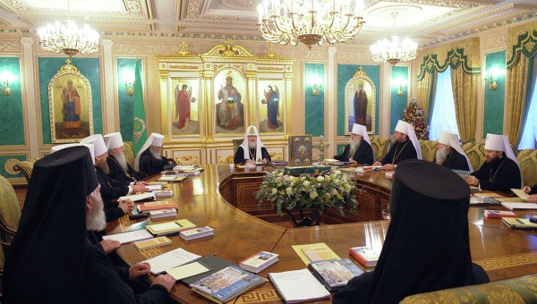 Le Saint Synode l’Eglise orthodoxe russe exprime son soutien à  l’Eglise dans le domaine de ses relations avec le monde chrétien
